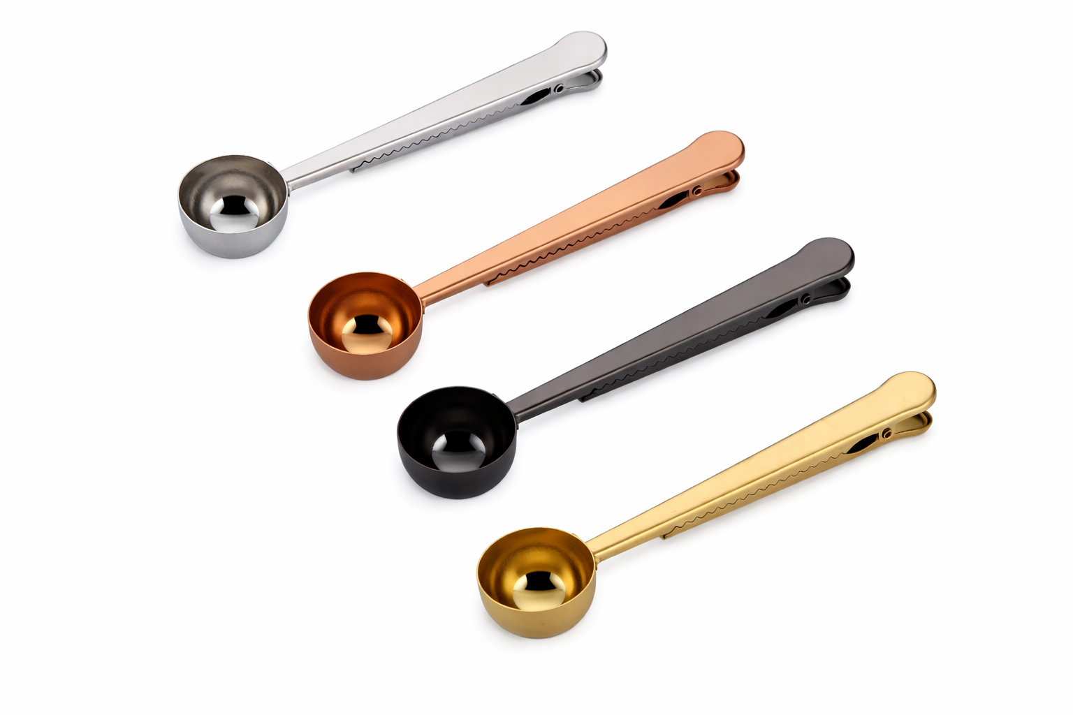 Cuillère à thé ou café avec pince La tasse colorée